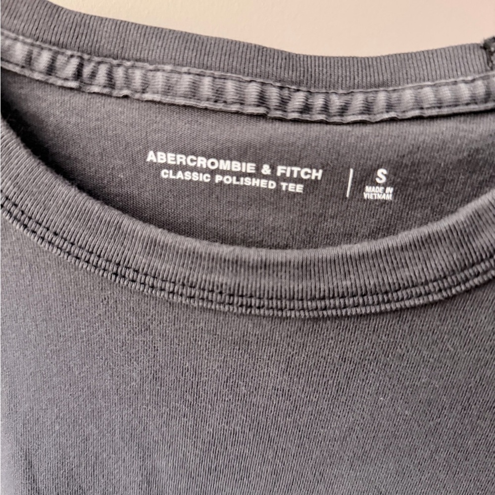 Abercrombie & Fitch Charcoal Classic Polished Tee Small